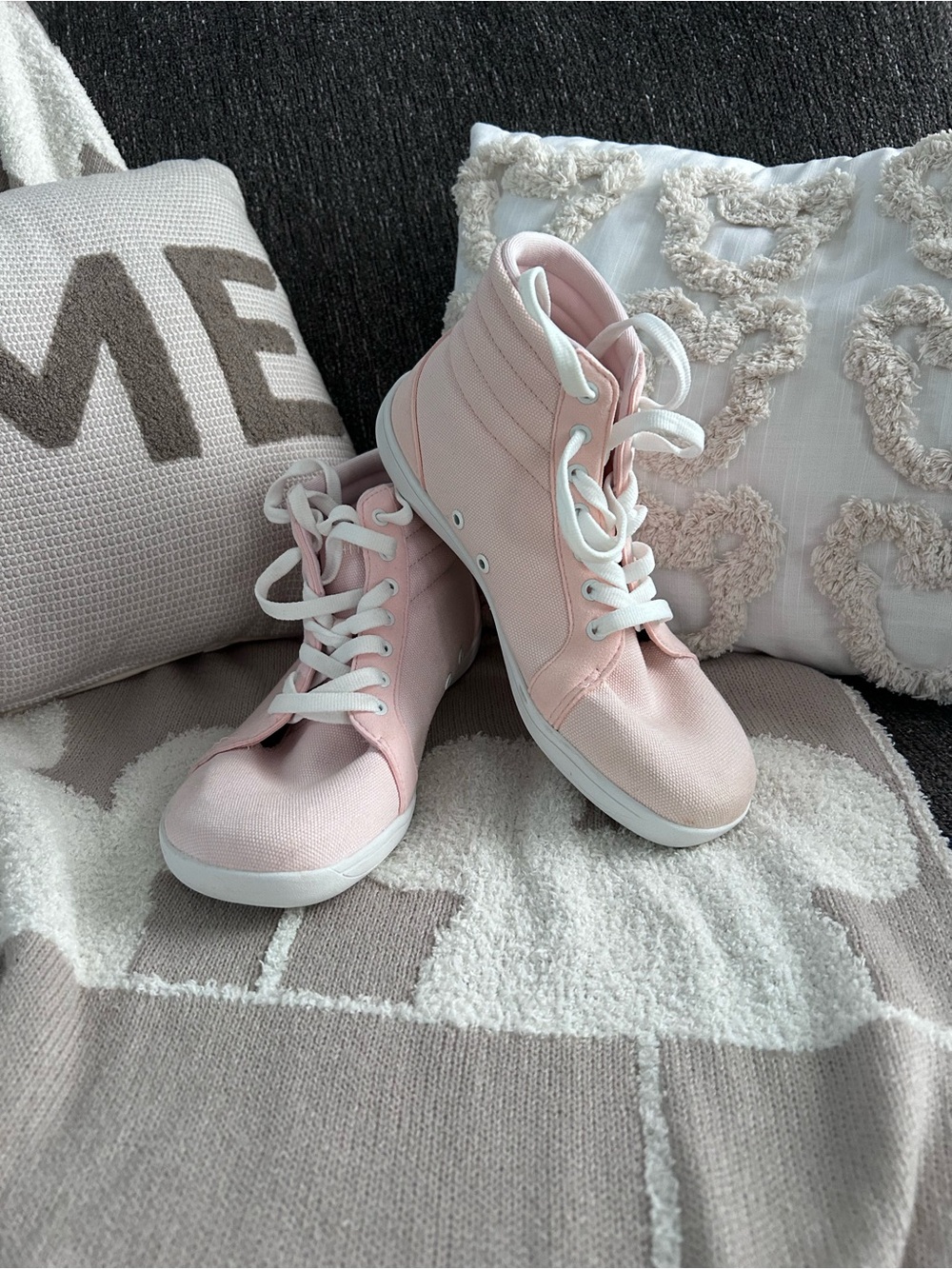 WHITIN Pink Barefoot High-Top Sneakers with White Laces and White Sole